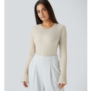 Halara Round Neck Long Sleeve Frill Casual Sweater, Medium in White Onyx
